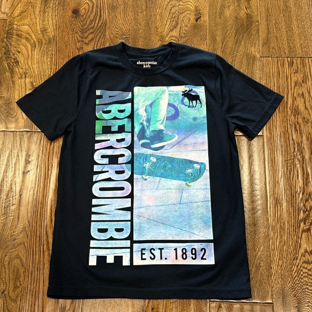 Abercrombie kids skater t shirt. Sz 11/12